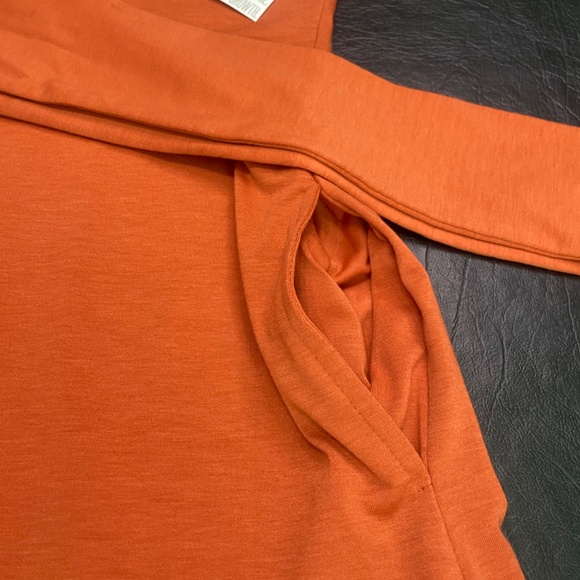 NWT LulaRoe Mitzi Top - Picture 3 of 5